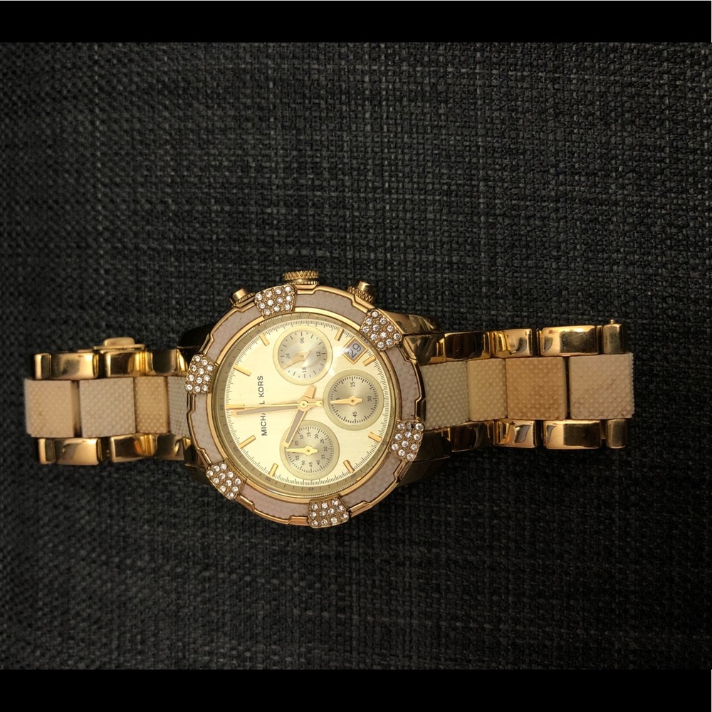 Michael Kors told watch